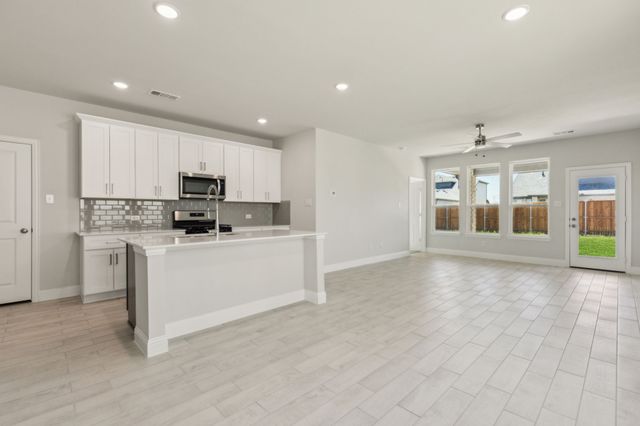 1218 Sydney Lane, Seagoville, TX 75159