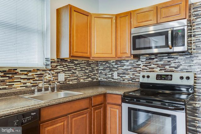 4031 GREEN ST, Philadelphia, PA 19104