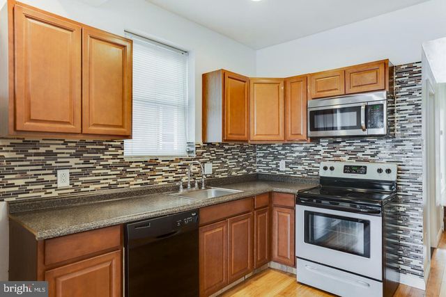 4031 GREEN ST, Philadelphia, PA 19104