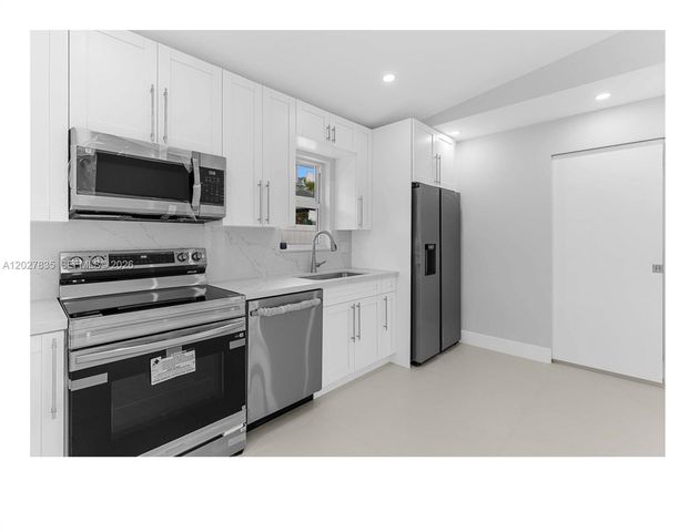 1265 SW 142nd Ave, Miami, FL 33184