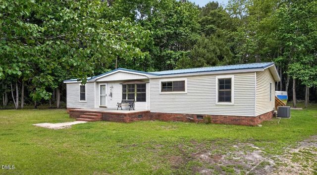 5689 Maxwell Road, Stedman, NC 28391