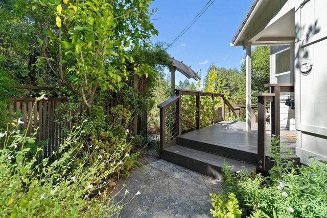745 Granite Ridge Drive, Santa Cruz, CA 95065