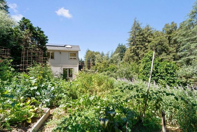 745 Granite Ridge Drive, Santa Cruz, CA 95065