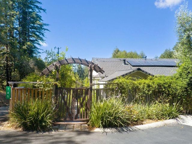 745 Granite Ridge Drive, Santa Cruz, CA 95065