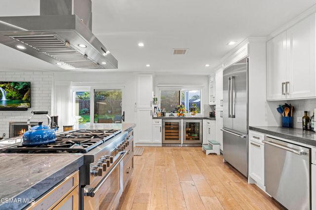 854 Lindawood Street, Newbury Park, CA 91320