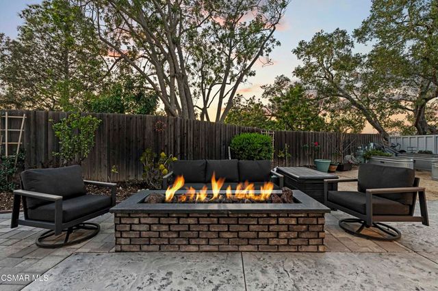 854 Lindawood Street, Newbury Park, CA 91320