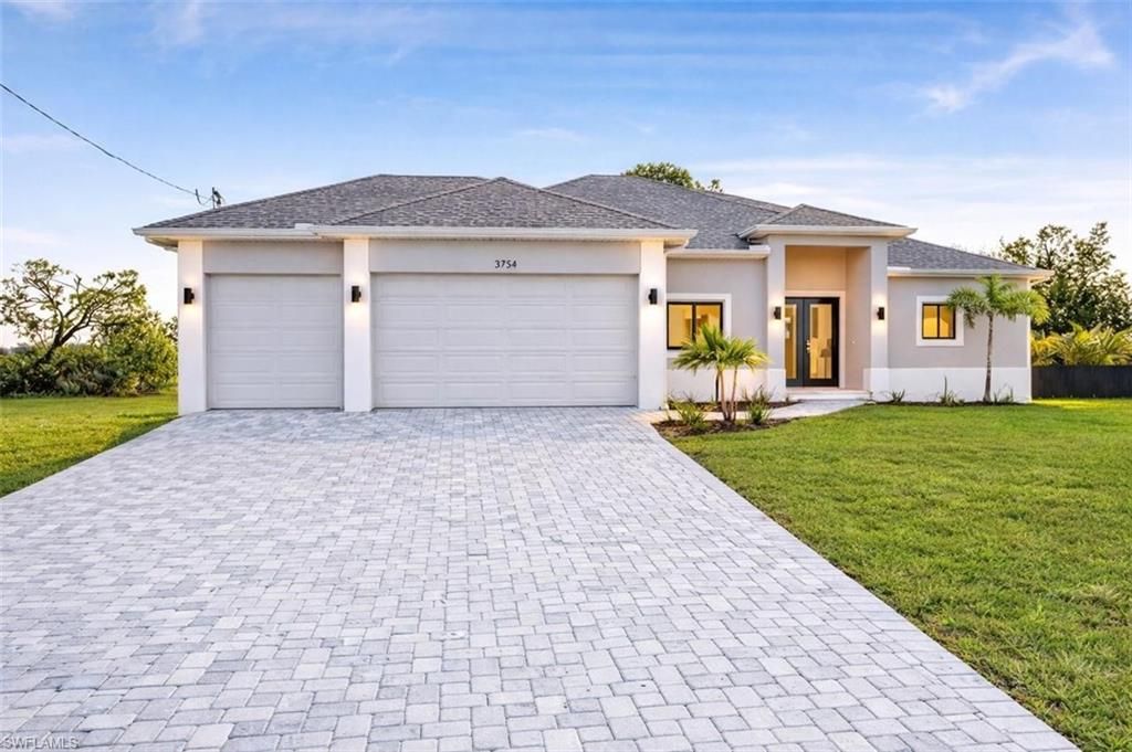 Image 1 of property listing at 2751 NW 42nd PL, Cape Coral, FL 33993