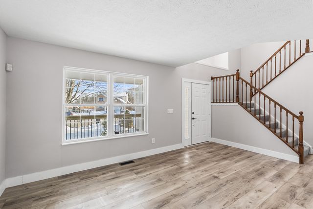 909 Surfridge Drive, Hebron, KY 41048