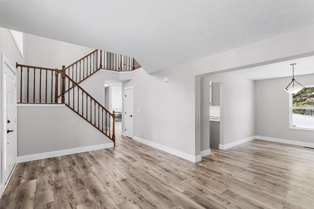 909 Surfridge Drive, Hebron, KY 41048