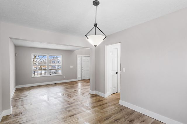 909 Surfridge Drive, Hebron, KY 41048