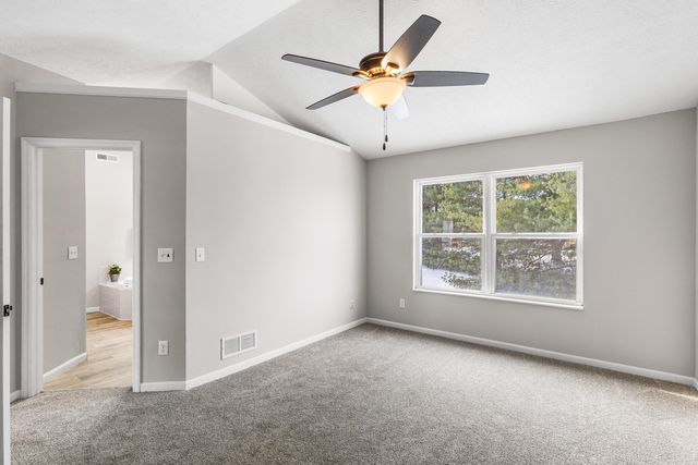 909 Surfridge Drive, Hebron, KY 41048