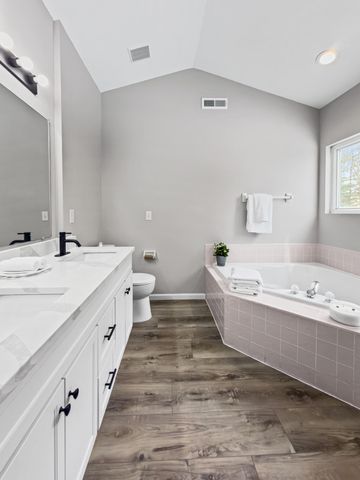 909 Surfridge Drive, Hebron, KY 41048