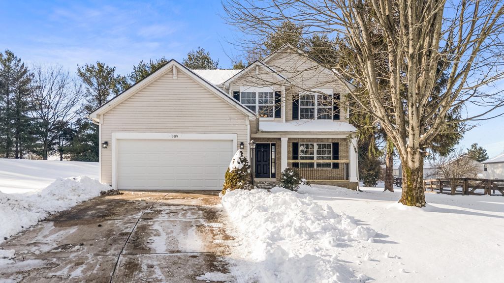 909 Surfridge Drive, Hebron, KY 41048