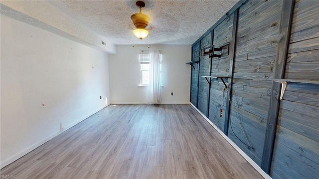 733 Spruce ST, Hampton, VA 23661