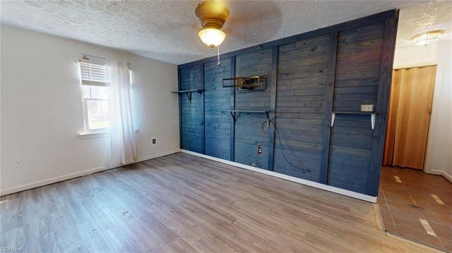 733 Spruce ST, Hampton, VA 23661