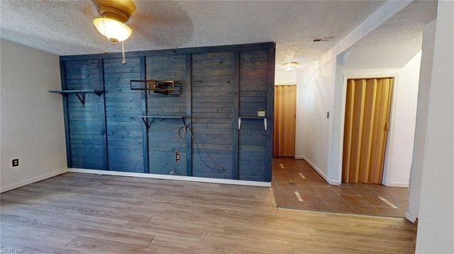 733 Spruce ST, Hampton, VA 23661