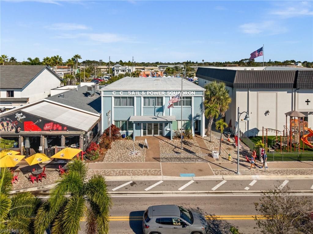 917 SE 47th TER, CAPE CORAL, FL 33904 — exterior