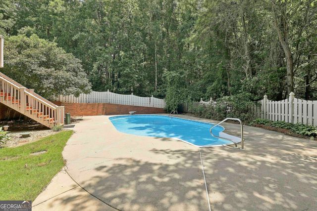 105 Silvermere, Fayetteville, GA 30215