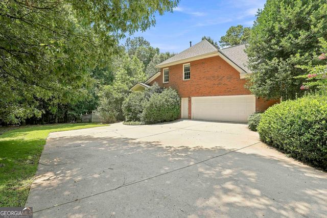 105 Silvermere, Fayetteville, GA 30215