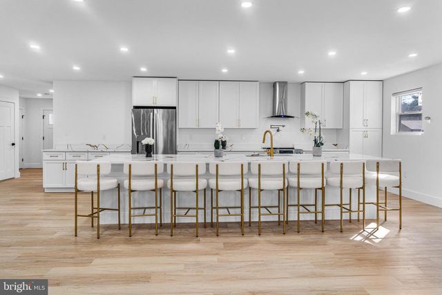 10231 HENRY RD, Berlin, MD 21811