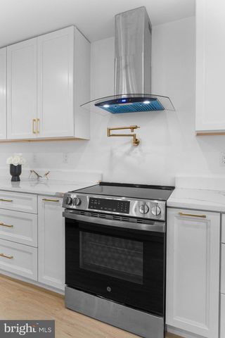 10231 HENRY RD, Berlin, MD 21811