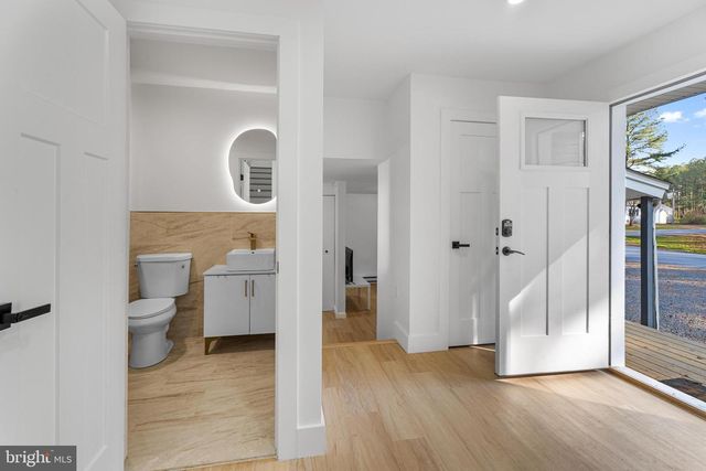 10231 HENRY RD, Berlin, MD 21811