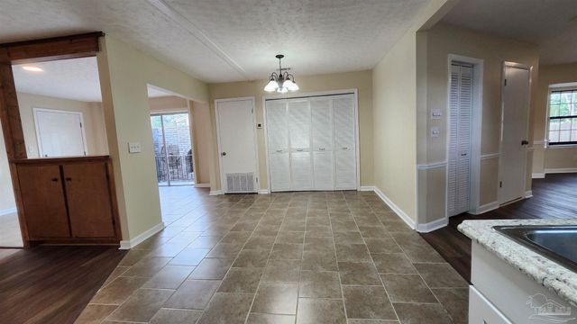 540 N 68th St, Pensacola, FL 32506