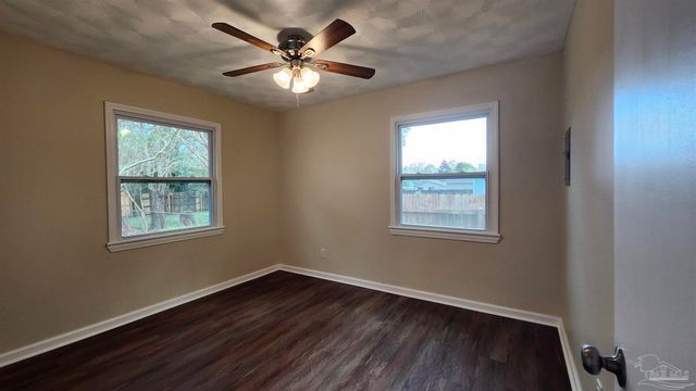 540 N 68th St, Pensacola, FL 32506