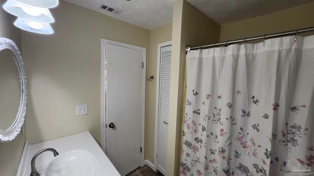 540 N 68th St, Pensacola, FL 32506