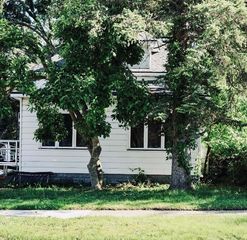 1079 W Southern Avenue, Muskegon City, MI 49441