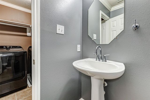 11018 Avon Brook Lane, Houston, TX 77034