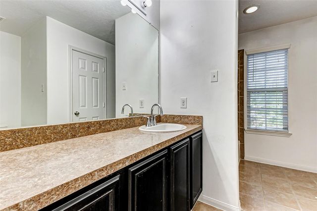 11018 Avon Brook Lane, Houston, TX 77034