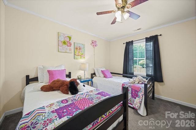 2013 Silvertip Court, Belmont, NC 28012