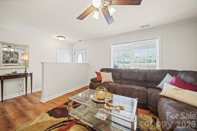 2013 Silvertip Court, Belmont, NC 28012