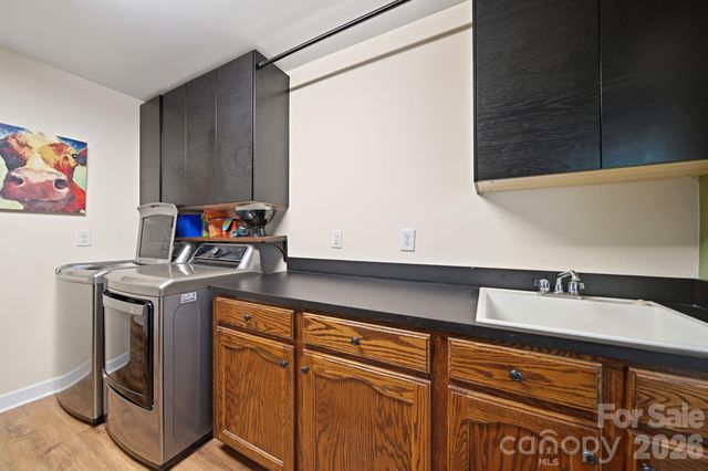 2013 Silvertip Court, Belmont, NC 28012