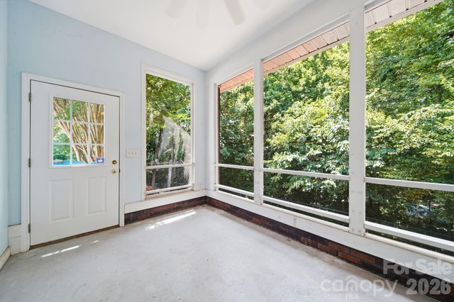 2013 Silvertip Court, Belmont, NC 28012