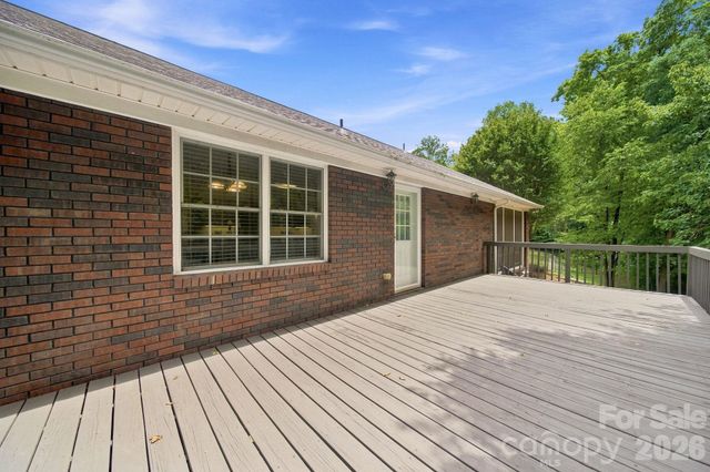 2013 Silvertip Court, Belmont, NC 28012
