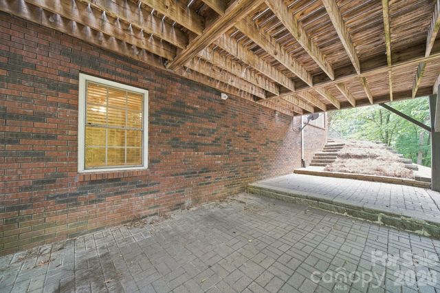 2013 Silvertip Court, Belmont, NC 28012