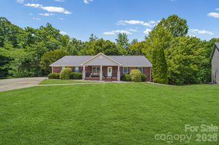 2013 Silvertip Court, Belmont, NC 28012