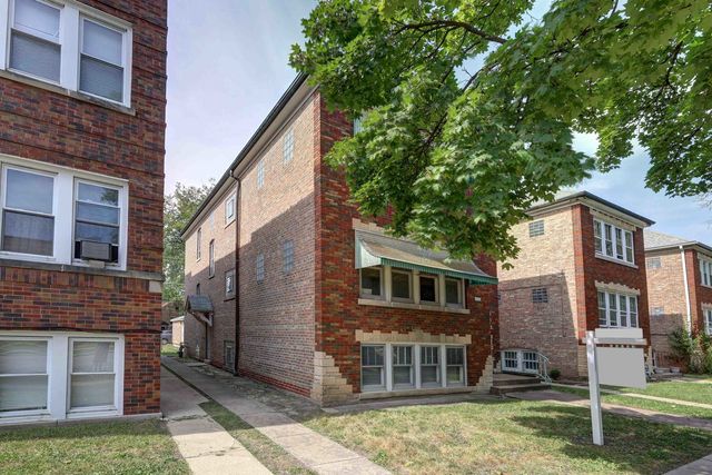 1644 Gunderson Avenue, Berwyn, IL 60402