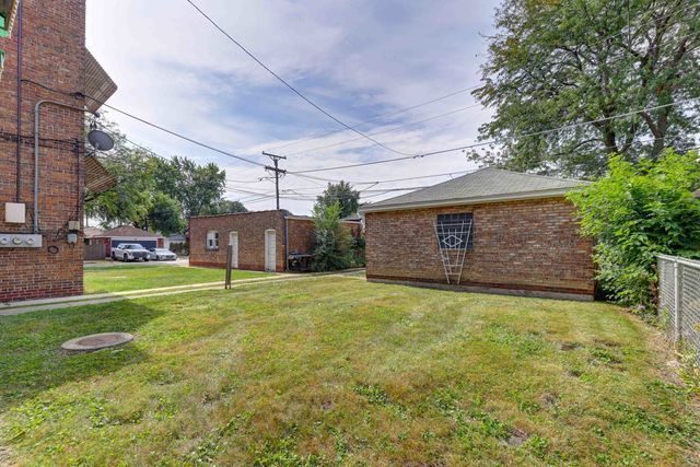 1644 Gunderson Avenue, Berwyn, IL 60402