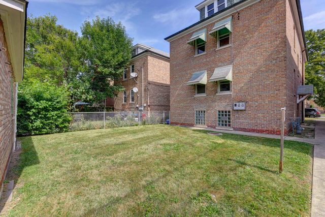 1644 Gunderson Avenue, Berwyn, IL 60402