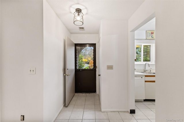 46 Scenic View, Yorktown Heights, NY 10598