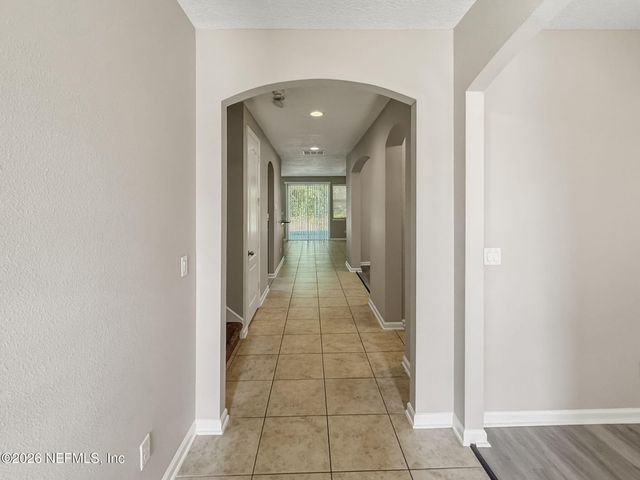 12039 WYNNFIELD LAKES Circle, Jacksonville, FL 32246