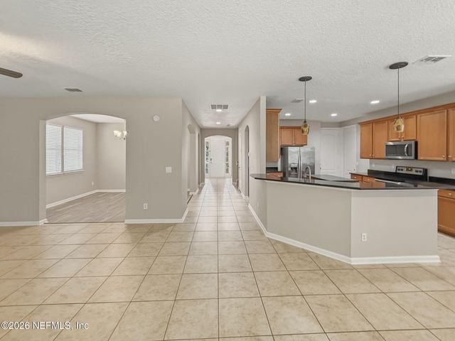 12039 WYNNFIELD LAKES Circle, Jacksonville, FL 32246