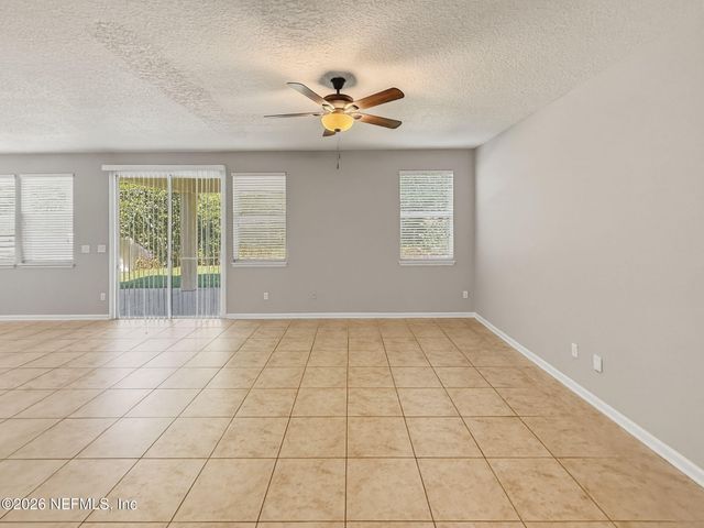 12039 WYNNFIELD LAKES Circle, Jacksonville, FL 32246