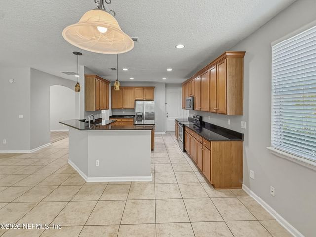 12039 WYNNFIELD LAKES Circle, Jacksonville, FL 32246