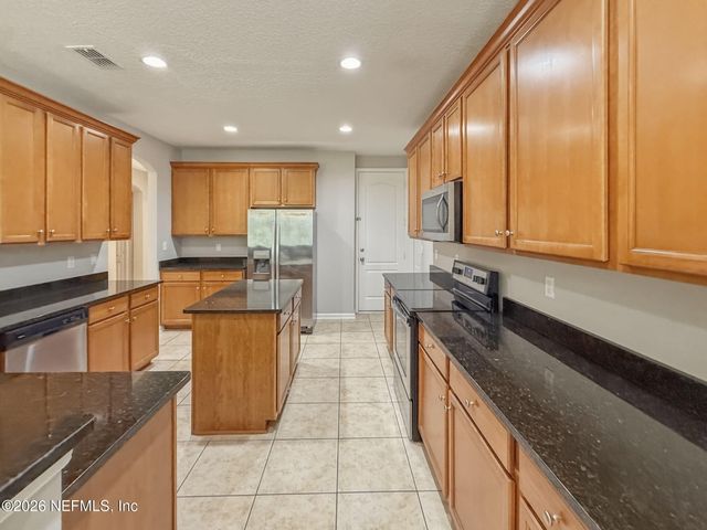 12039 WYNNFIELD LAKES Circle, Jacksonville, FL 32246