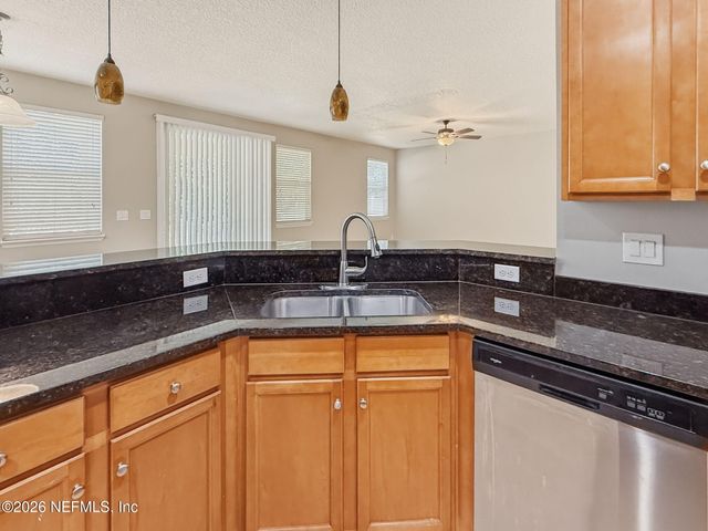 12039 WYNNFIELD LAKES Circle, Jacksonville, FL 32246