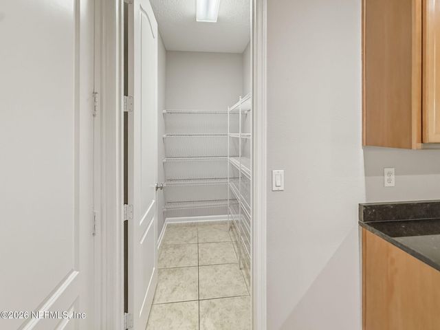 12039 WYNNFIELD LAKES Circle, Jacksonville, FL 32246